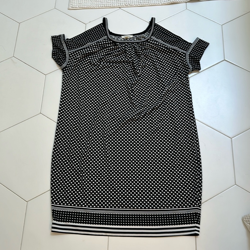 Max studio. Unique polkadot dress.